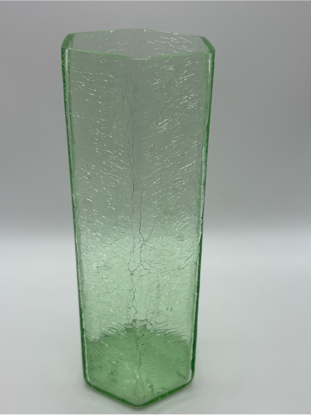 Vintage MCM Green Crackle Glass Hexagonal Geometric Art Glass Vase 8”